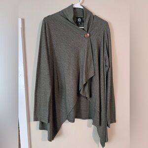 ‼️LIGHTLY WORN‼️ Bobeau army green cardigan!